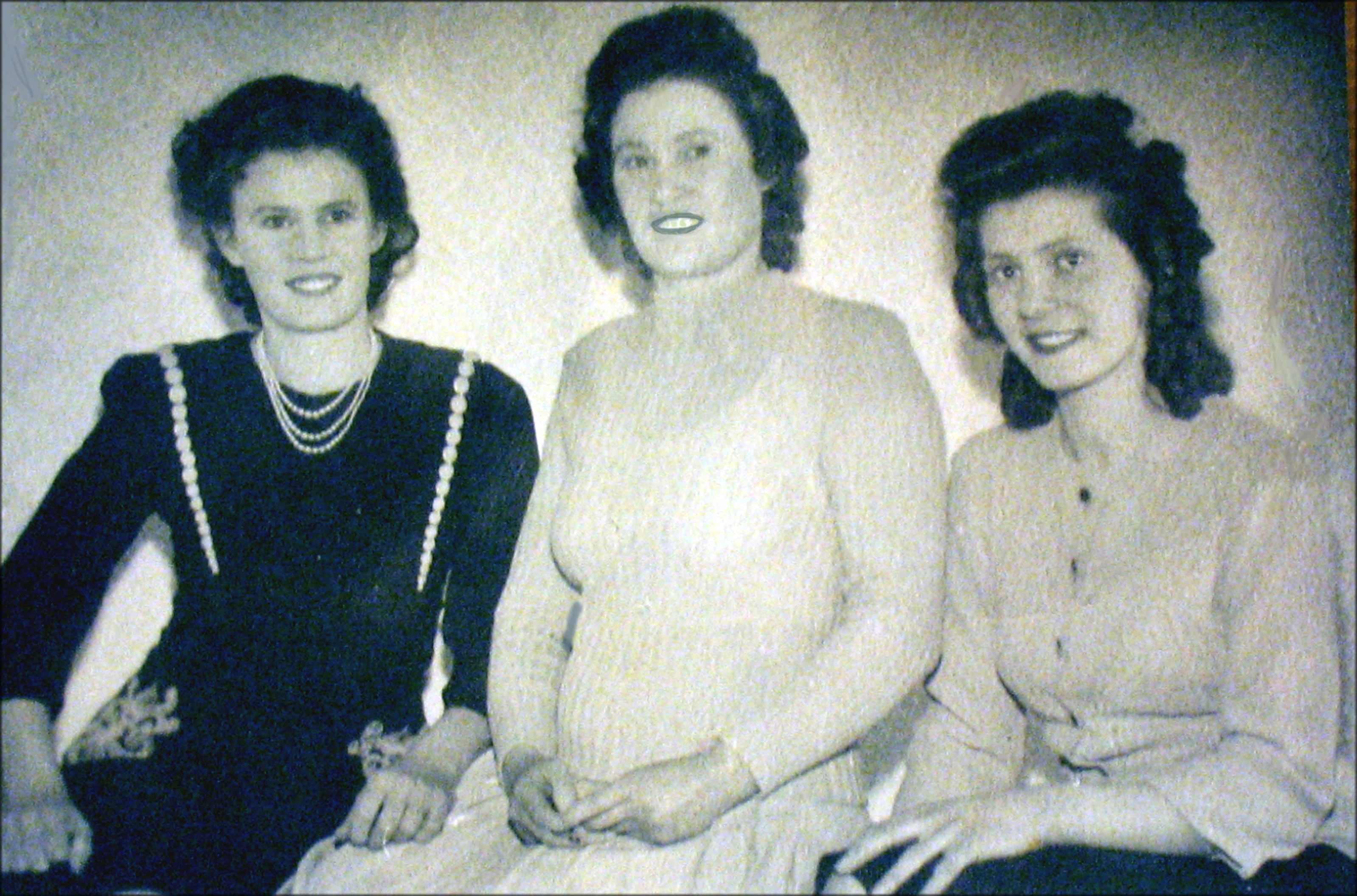 Betty and her sisters, Rose (left) and Anne (middle)