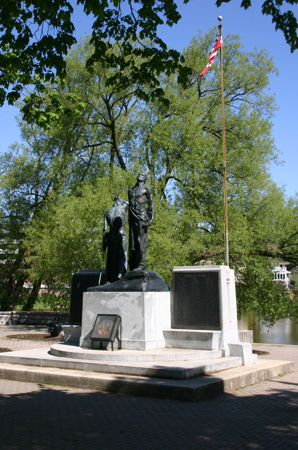 memorial to those fallen